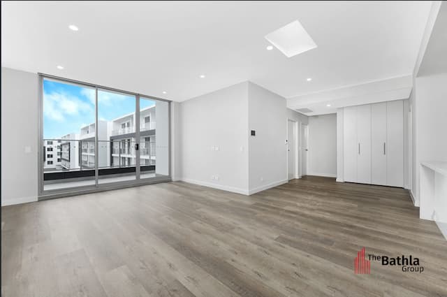 Pinnacle III Living Room with Balcony.jpg
